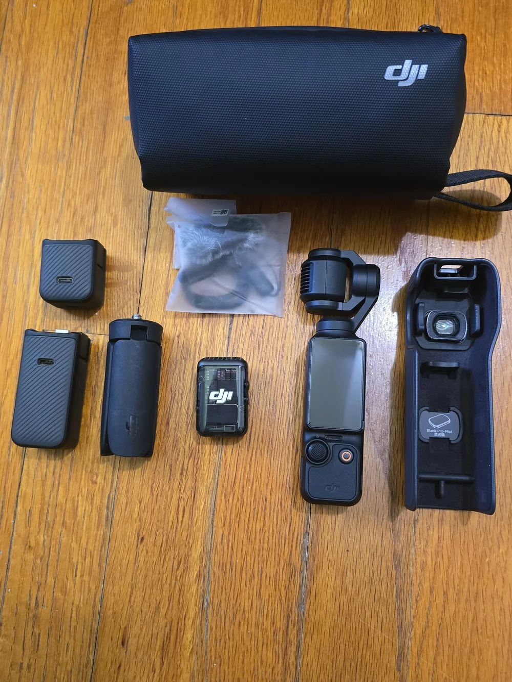 DJI Pocket 3 Creator Combo Camera - Black